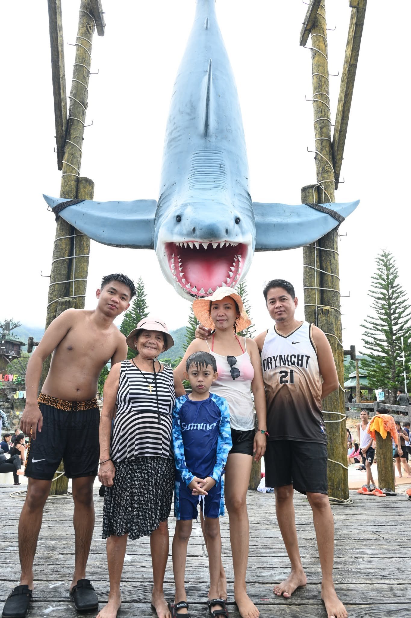 Team photo session at Campuestohan Highland Resort